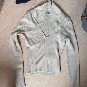 Abercrombie Beige V Neck Collar Sweater